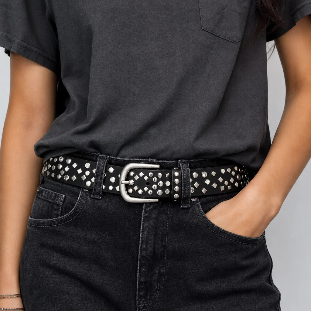 Ceinture À Rivets Géométriques En Similicuir